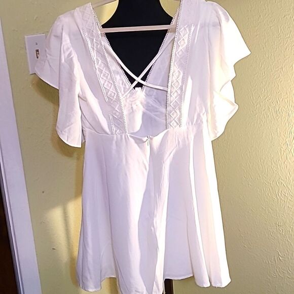 Essue White Sheer Dress with Criss-Cross in back with Cut-out,  Size Small - Picture 1 of 7
